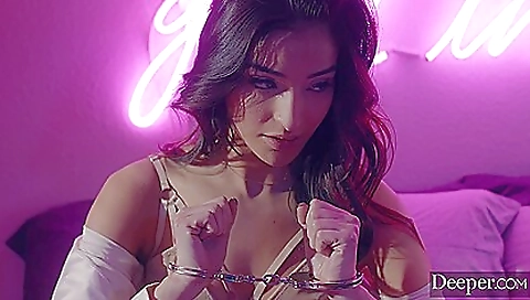 Sav rebecca and ready for ther biken