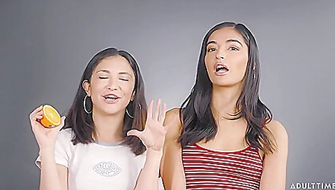 Sheirlley fucking her tight pussy with a toy