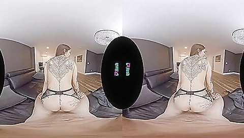 Hot imager is masturbates with sex toys