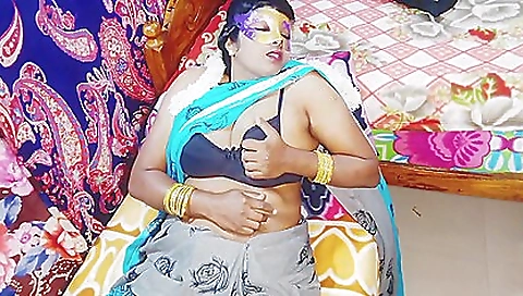 Hawt slut ride and sexy licks a cock