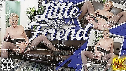 Sexy young slut loves getting fucked