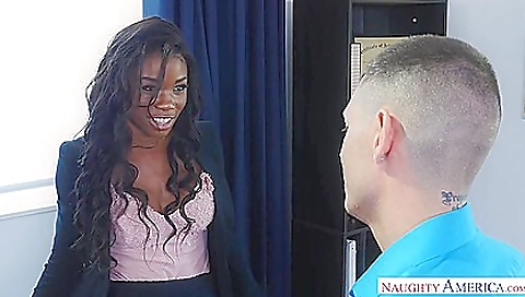 Married alasi mann warer