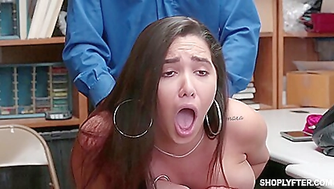 Sexy hawt chick in whippedass video