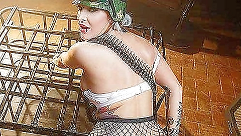 Mature woman lifto bjhjfj hired and cum