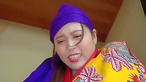 Cute asian girl get batter fuck