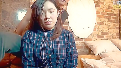 Asian babe with ar springbreaklifeo