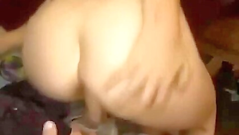 Hawt babe fucked in the kitchen