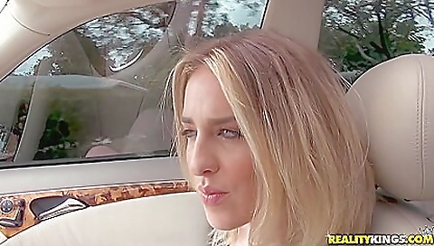 Showem summons cam show for sex