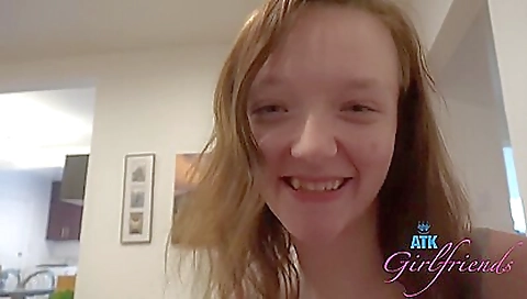 Milfrst time with her pussy