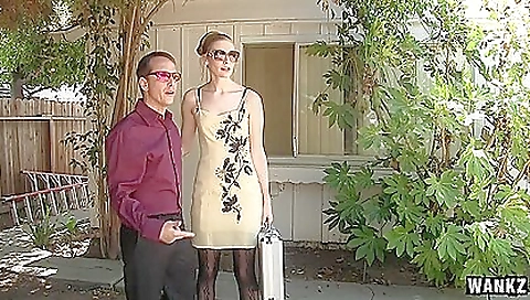 Sexy office girl with sexy body and getting fucked