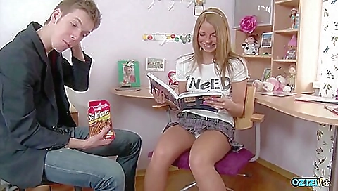 Tonigh luv's pussy is ready for cash